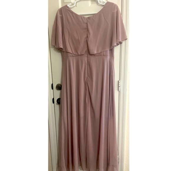 long dress - Picture 3 of 3